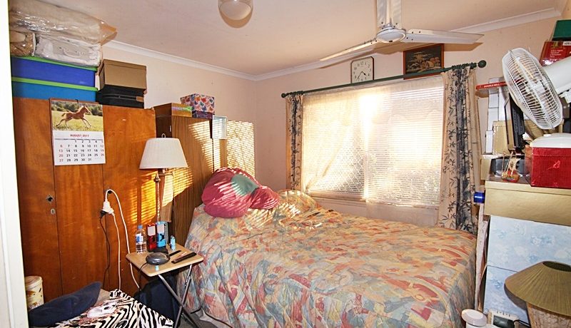 14 Pine Grove -bedroom