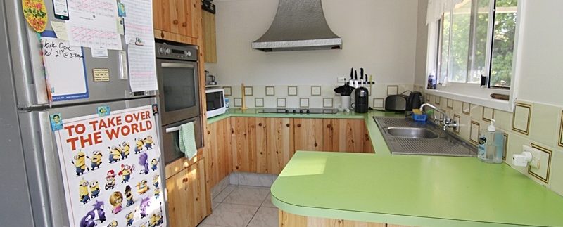 19 Yoolantie - kitchen