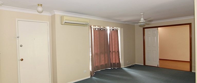 3 Galahad - loungeroom