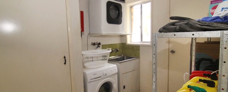 9 Jerrawa - laundry